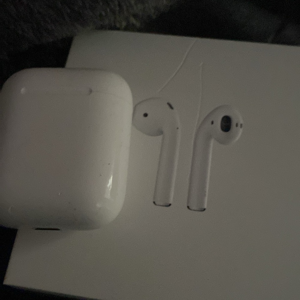 AirPods (2nd generation)-apple - Picture 4 of 4